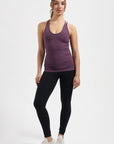 Lyrais Yoga Tank - Berry