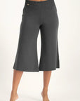 Flow Weite Capri Yoga Hose – Ash