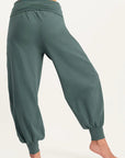Rhea Yoga Hose - Forest