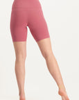 Sati Yoga Biker Shorts - Hibiscus