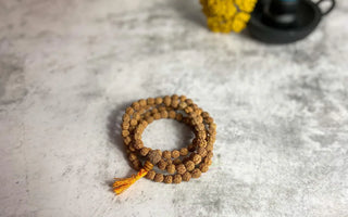 Rudraksha Mala: Spirituele Betekenis, Benefits en Mantra’s