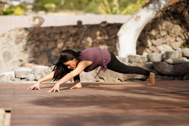 Waarom natuurlijke yogakleding jouw practice naar een hoger niveau tilt