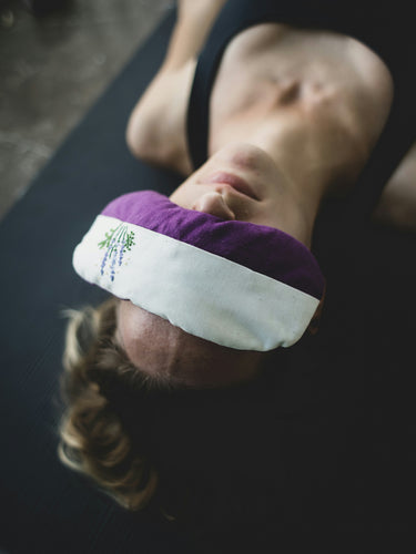Yoga Nidra en hersengolven: wat gebeurt er in je brein tijdens yogische slaap?
