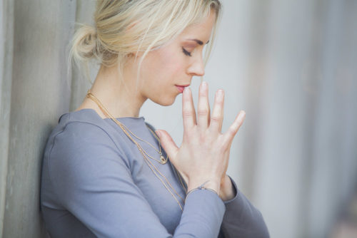 Deze 10 Yoga geboden bevatten een schat aan wijze raad (ook voor niet-yogi’s!)