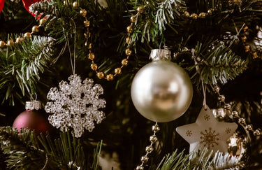 Holiday spirit: geef een beetje extra en steun Yoga Gives Back