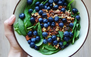 Blueberry salad with sundried tomato crumble by Irina Verwer