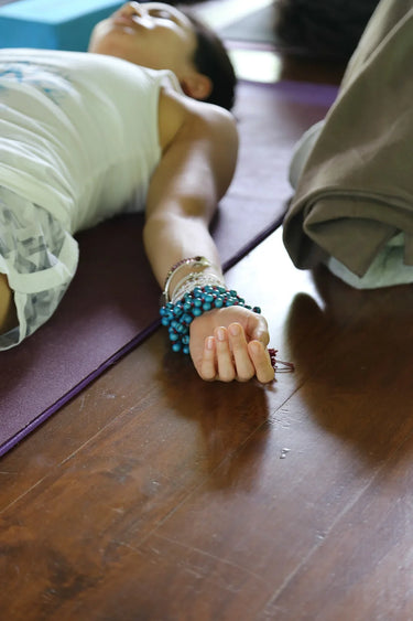 Yoga Nidra: ontdek de healing space tussen waken en slapen