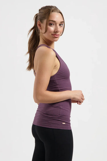 Lyrais Yoga Tank - Berry
