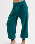 Rhea Yoga Hose - Onyx Black