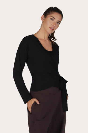 Aurora Wickel Yoga Vest – Onyx Black