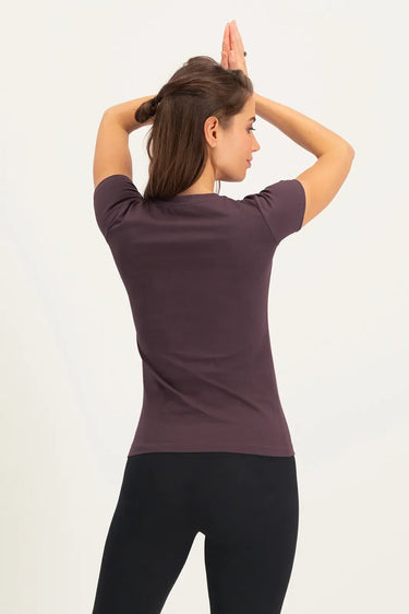 Om Core Yoga Tee - Berry
