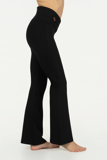 Aura Flared Yoga Sportbroek – Onyx Black