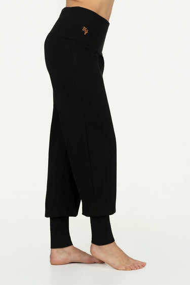 Devi Yogahose - Onyx Black