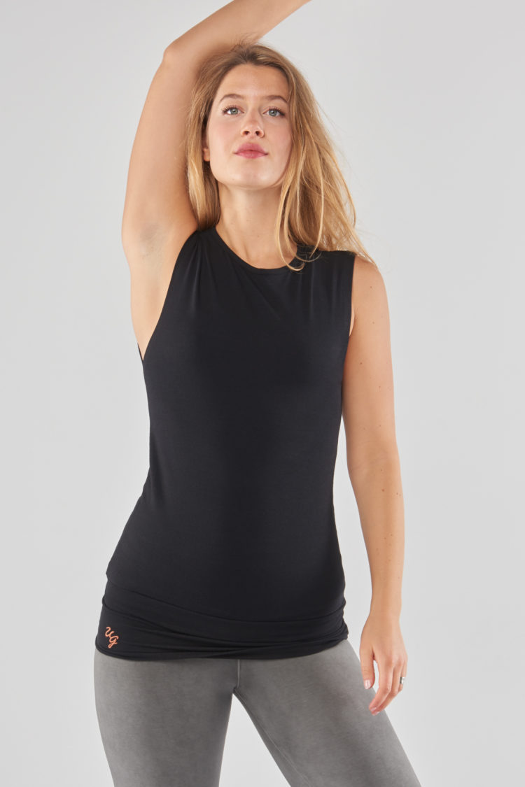 Bhav yoga top with waistband black by Urban Goddess yoga wear - organic yoga wear for women