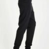 Zen leggings-black-10195527-model-side