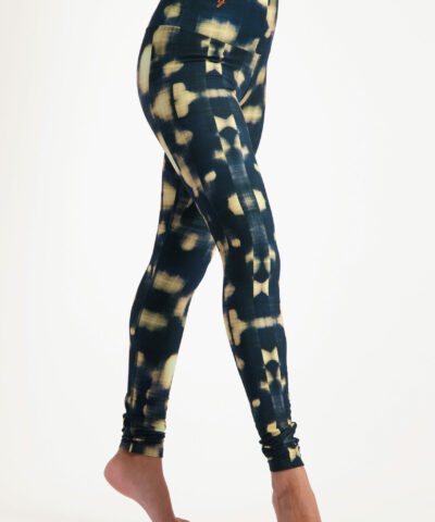 satya leggings-azul-11125543-side-model_Fullbody_TIFF_5