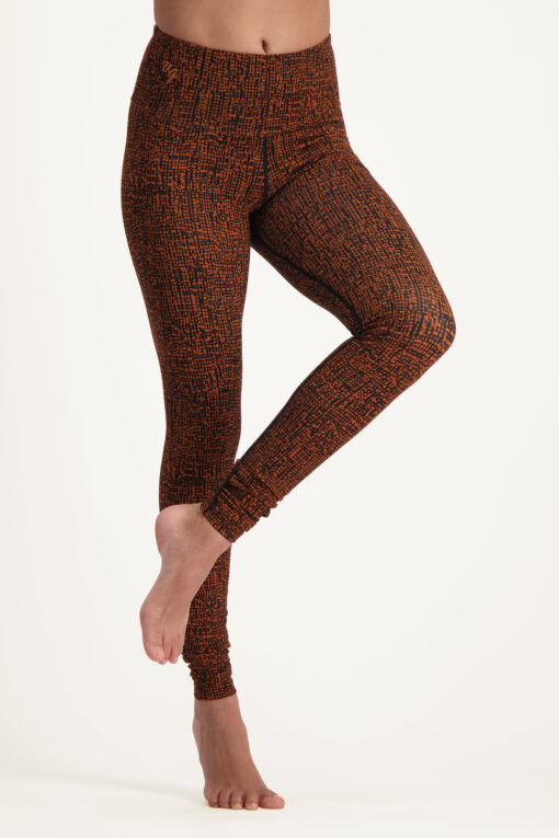 Satya yoga leggings with print - high waist yoga leggings - matrix mocca - 14015513