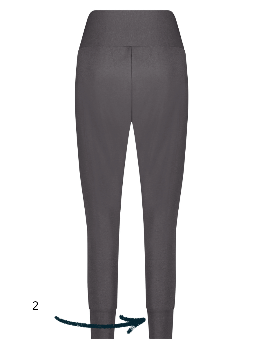 Bhumi loose fit yoga pants – women yoga pants with relaxed fit – charcoal