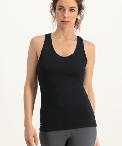 Luna yoga sport tank top - urban black - Urban Goddess yoga & active wear - model front