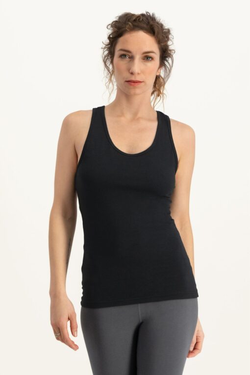 Luna yoga sport tank top - urban black - Urban Goddess yoga & active wear - model front